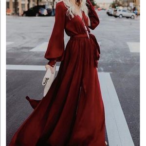1 hour sale )🎄☃️ red dress w balloon sleeves